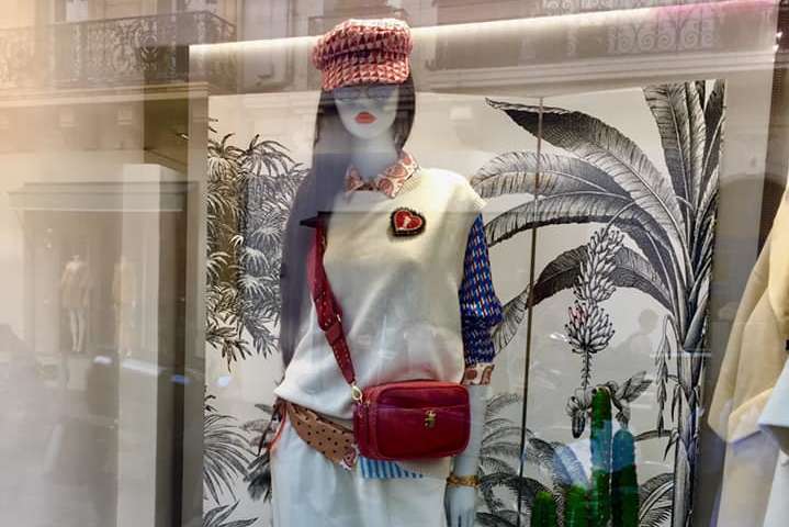 Українка розповіла, яка річ несподівано заполонила модні французькі магазини (фото)