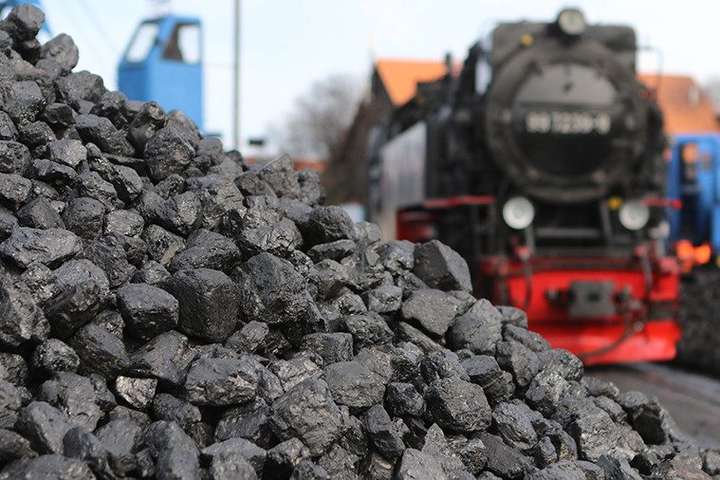 Росія знайшла причину, чому припинить постачання вугілля в Україну