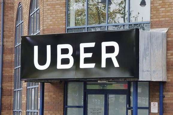 Uber зупиняє роботу популярного сервісу в Києві