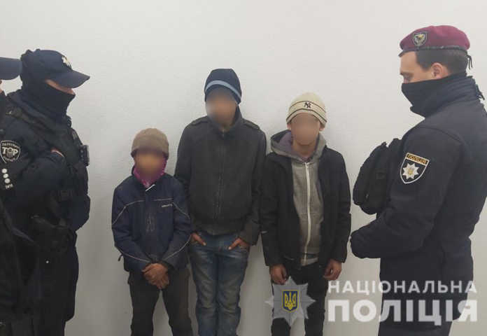 Поліція затримала дві дитячі банди на Закарпатті 
