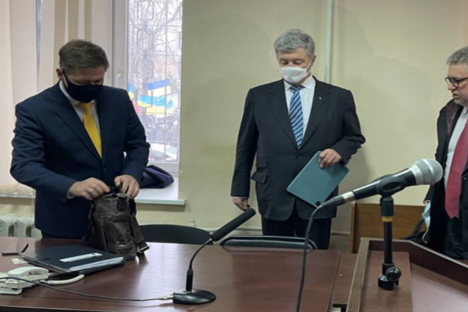 Обрання запобіжного заходу Порошенку: суд перенесли на 19 січня