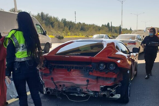 В Ізраїлі розбили найдорожчий спорткар Ferrari (відео)