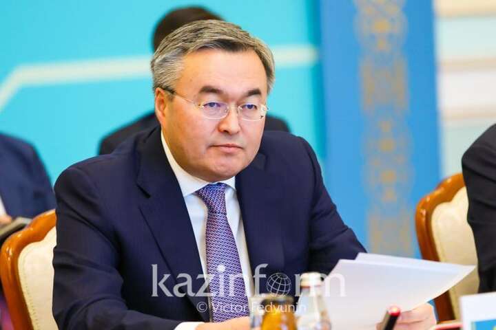 Казахстан відмовився визнавати фейкові «Л/ДНР»