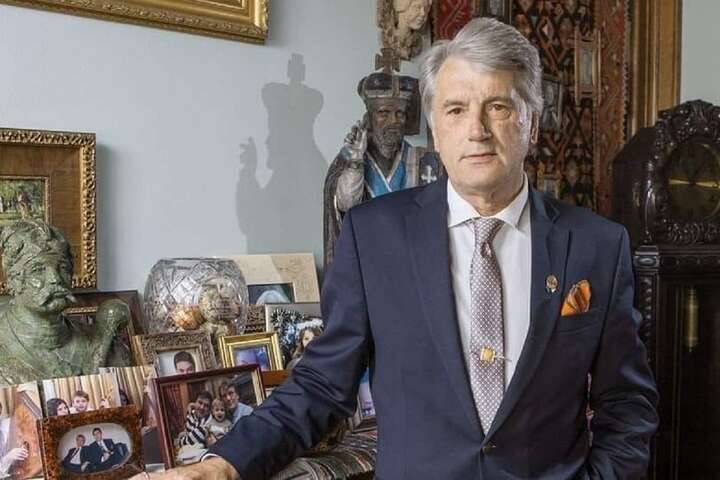 Ющенко спростував інформацію про втечу з України