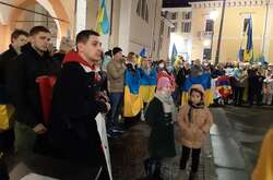 Українці Італії вийшли на акцію проти диктатора Путіна (фото)