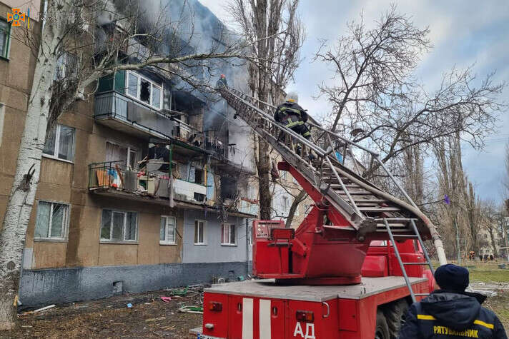 Ситуація в Миколаєві: окупанти обстрілювали місто «касетними бомбами»