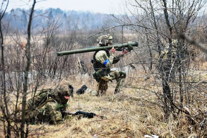 Українські бійці успішно відбили дев'ять ворожих атак на Донбасі