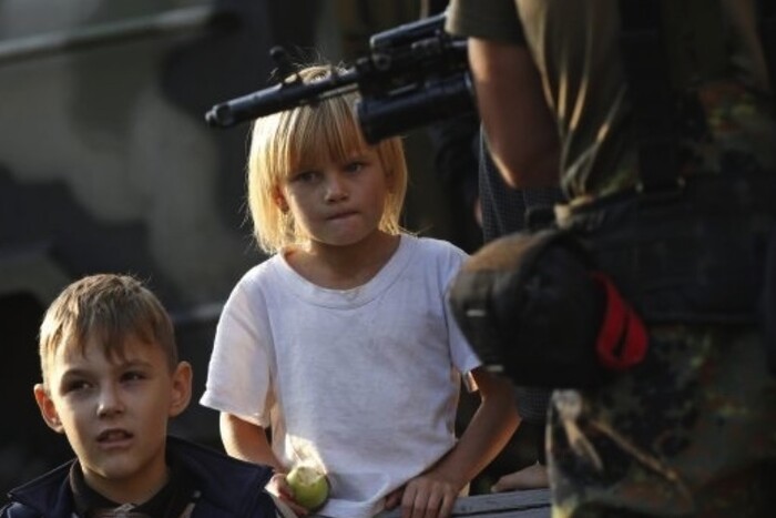 Луганщина: рашисти намагаються депортувати дітей до Росії