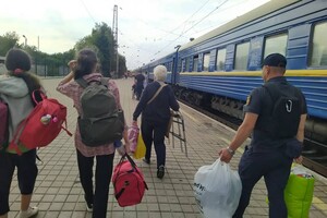 Аварія на дільниці Підволочиськ-Максимівка: деякі потяги затримуються на 11 годин