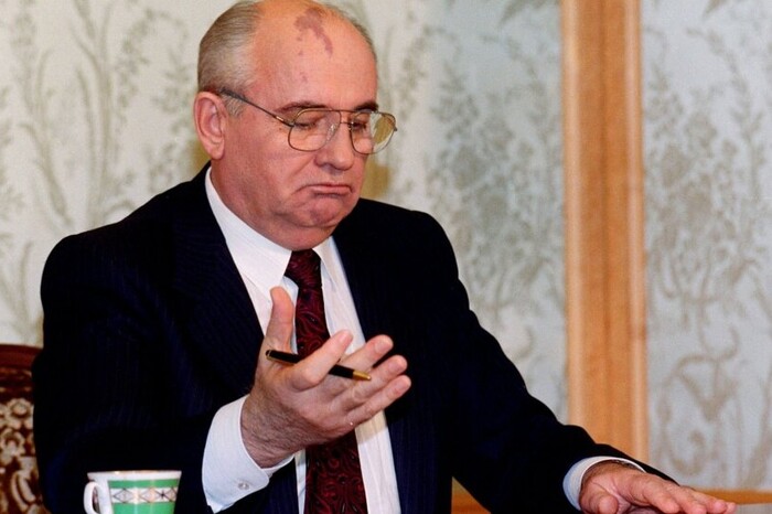 Литва відкликала позов до Горбачова за військовий злочин