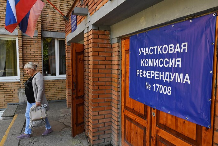 Росіяни змушують українських полонених голосувати на «референдумі» – РНБО