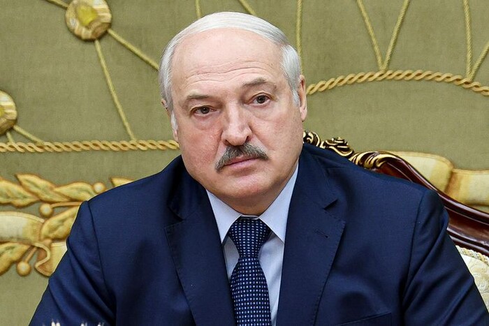 Лукашенко привітав Путіна і цинічно згадав про крадіжку українського зерна
