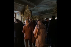 У Києво-Печерській лаврі священники моляться за окупантів (відео)