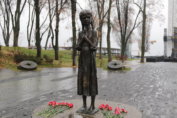 Скільки відсотків українців вважають Голодомор геноцидом: опитування