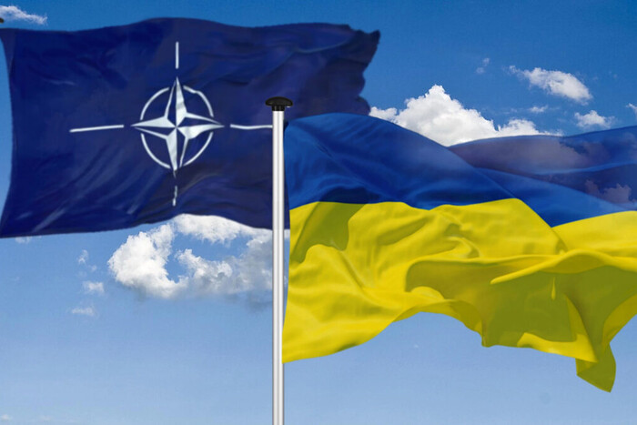 Високопосадовець НАТО:  Альянс готовий до прямої конфронтації з Росією