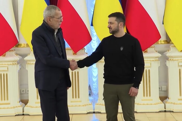 Зеленський зустрівся з президентом Австрії, яка відмовилася надавати зброю Україні (відео)