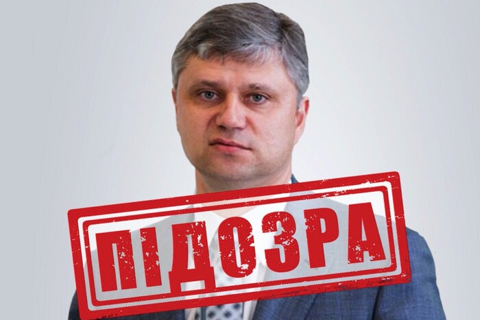 Організовував доставку техніки та окупантів в Україну: керівник залізниці РФ отримав підозру