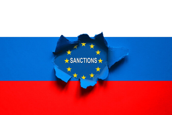ЄС закриватиме лазівки для потрапляння підсанкційних товарів до Росії