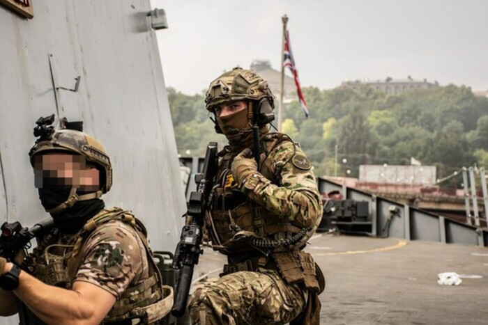 Журналисты назвали количество британских спецназовцев, которые воюют в Украине