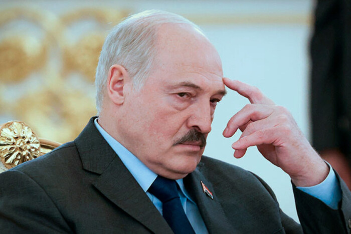 Лікарі госпіталізували Лукашенка після зустрічі з Путіним: деталі 