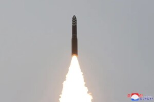 КНДР запустила дві ракети, аби «провчити» США та Південну Корею 