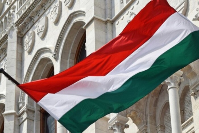 Угорщина заблокувала €500 млн військової допомоги Україні від ЄС