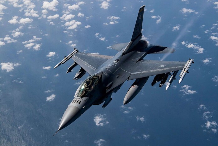 Стало відомо, в якій з країн ЄС тренуватимуться українські пілоти на F-16
