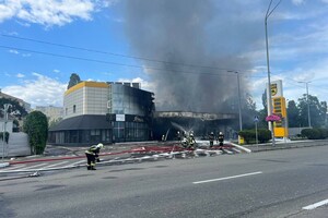 Пожежу на АЗС у Києві ліквідовано, постраждали троє чоловіків