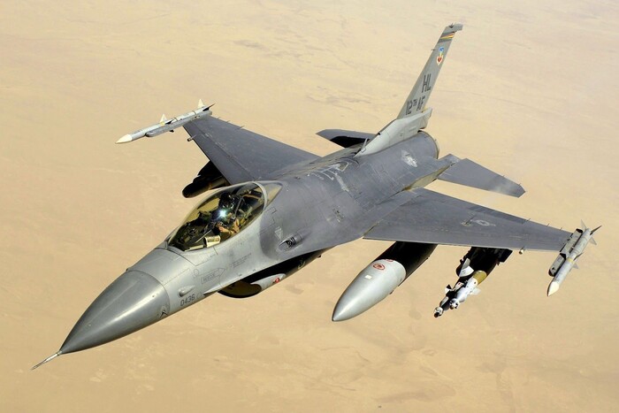 США дозволили розпочати навчання українців на F-16: озвучені терміни