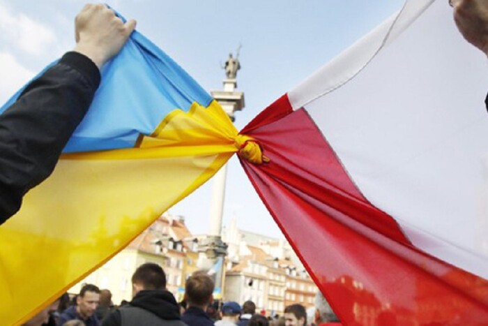 Польща створить «білу книгу» щодо суперечок між Києвом та Варшавою