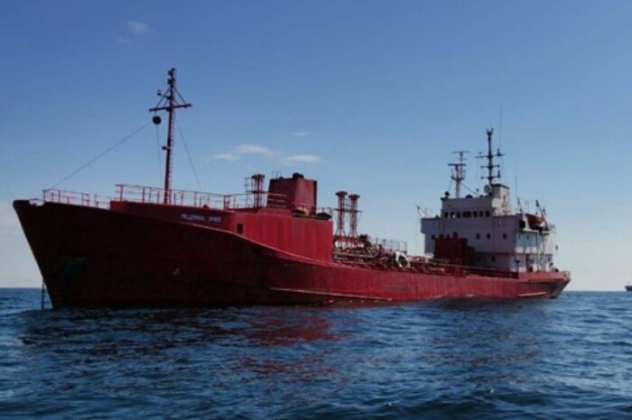 Три іноземні судна прорвали морську блокаду та зайшли в український порт – Forbes
