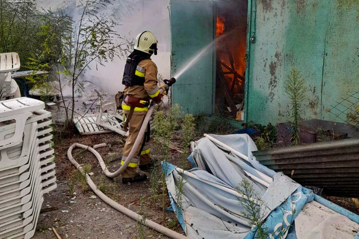 Окупанти завдали масованого удару по Очакову: виникла пожежа