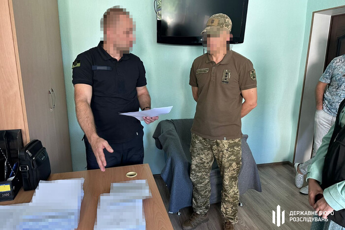 На Миколаївщині полковник, що незаконно нарахував гроші підлеглим, може отримати 8 років в'язниці