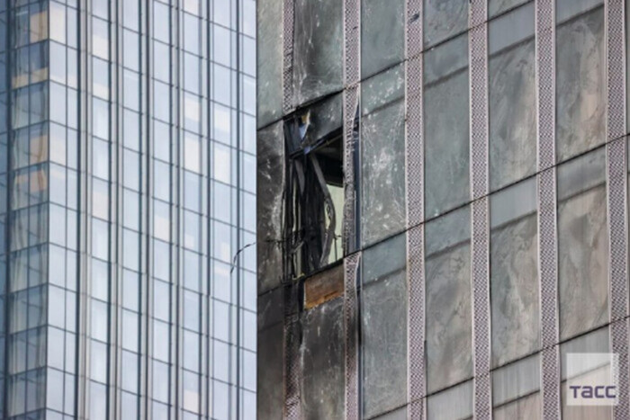 Огромная дыра в стене: фото последствий удара по «Москва-Сити»
