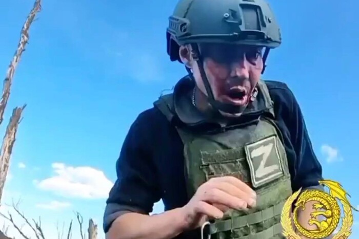 Окупант, тікаючи від обстрілу, заскочив в окоп до ЗСУ (відео)