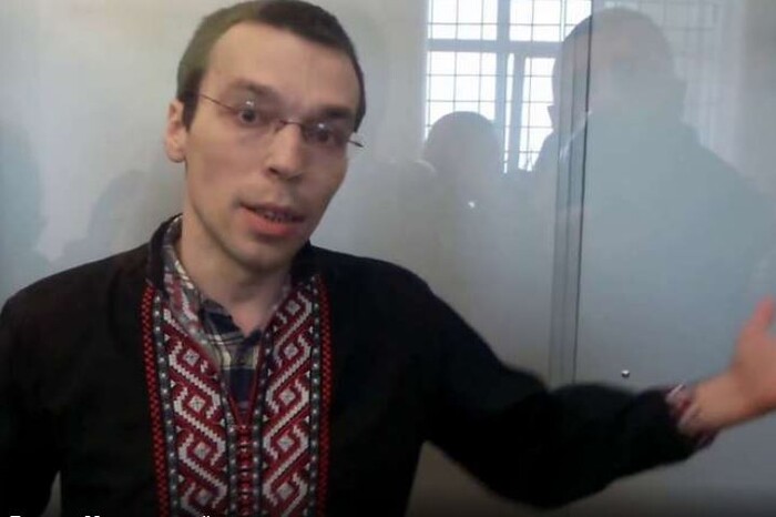 Суд оголосив у міжнародний розшук журналіста-блогера Муравицького