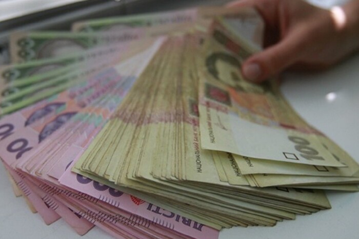 Українці зізнались, скільки грошей їм треба на місяць для нормального життя