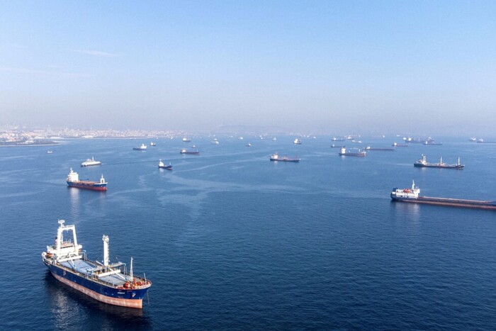 Чорне море може бути або зоною вільної торгівлі, або зоною бойових дій – економіст