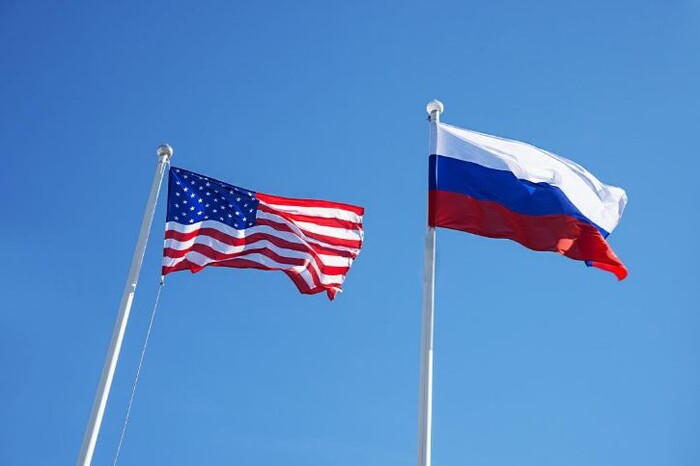США висилають двох російських дипломатів