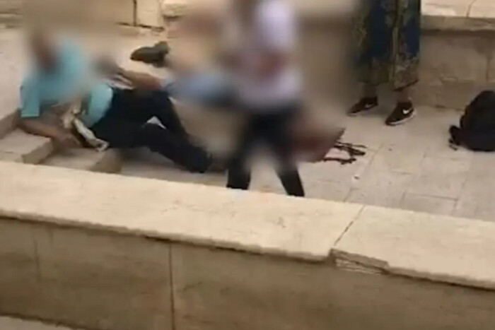 У Єгипті поліцейський розстріляв автобус з ізраїльськими туристами: є жертви