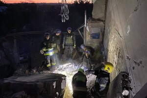 Російська атака по Нікополю: розбір завалів завершено