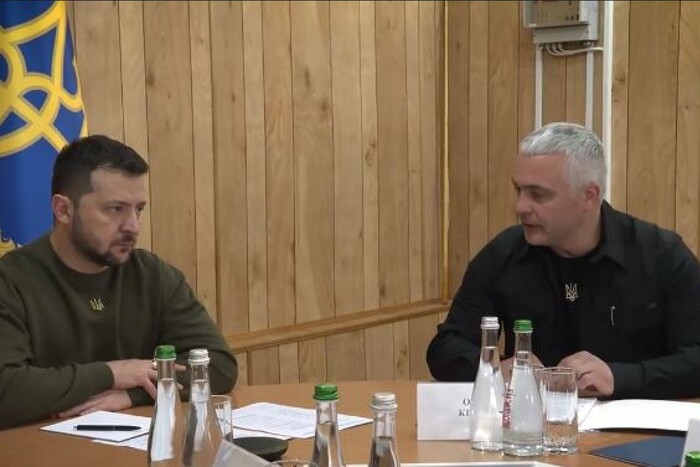 Зеленський в Одесі провів нараду із військовими (відео)  