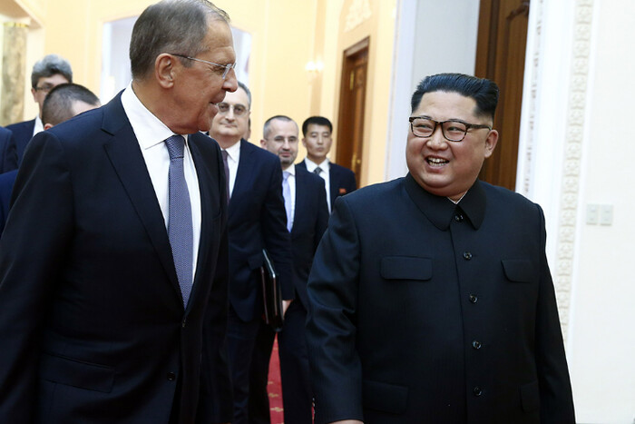 Лавров відвідає Північну Корею після повідомлень про передачу КНДР зброї Росії