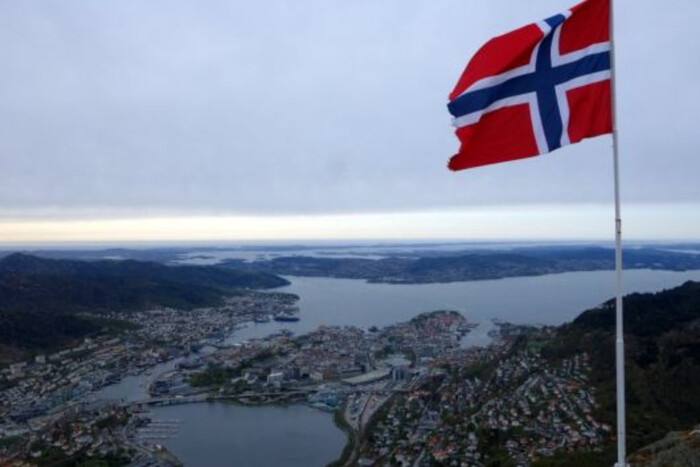 Російська географічна спілка, яку очолює Шойгу, намагається вербувати норвежців