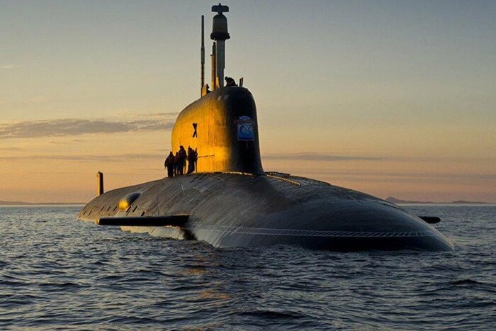 Неподалік Іспанії виявлено російський підводний човен
