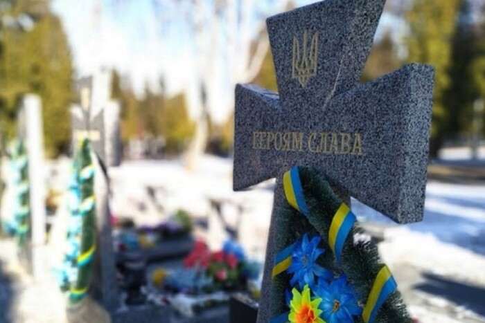 Будівництво військового меморіального кладовища: Київрада готує звернення до президента та уряду