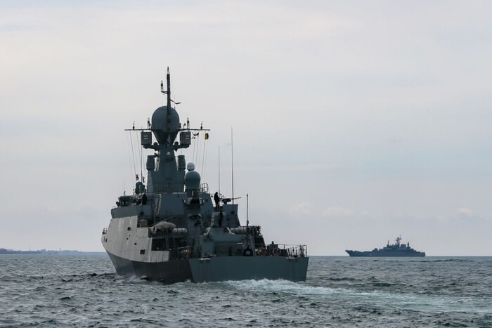 Окупанти вивели в Чорне море кораблі: чи є ракетна загроза для України