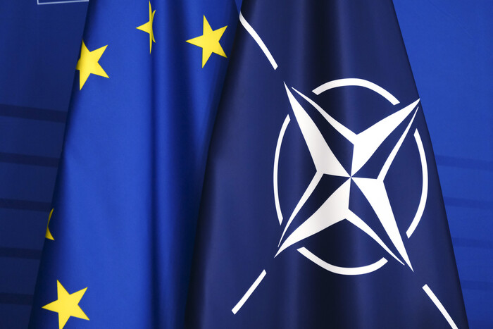 Майбутнє України в ЄС та НАТО. Снайдер назвав ймовірний сценарій