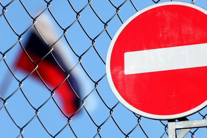 Новий пакет санкцій проти Росії: ЄС не погодив заборону на продаж нафтових танкерів