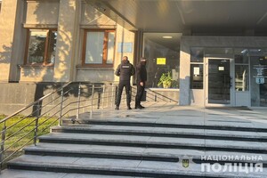 Обшуки в Ужгородській міськраді: посадовці отримали підозри